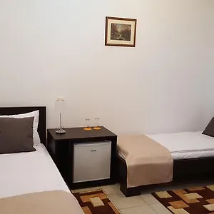 https://vis-a-vis-studio.bucharesthotelsnow.com